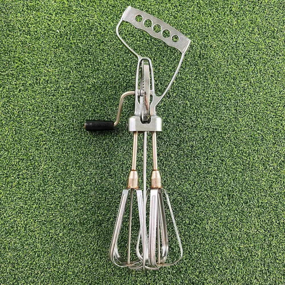 Vintage Maynard Hand Crank Egg Beater Hand Mixer